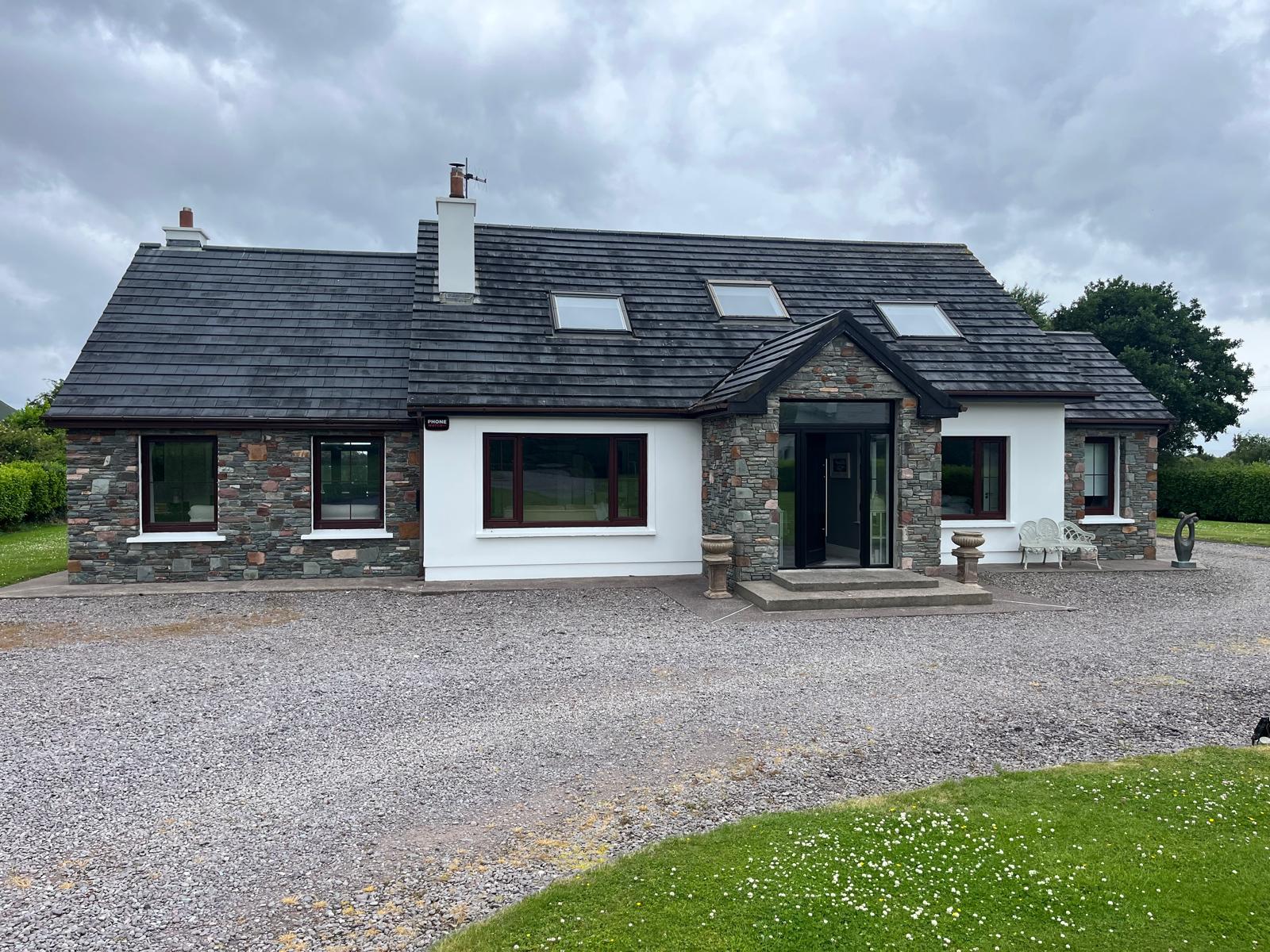 Rossbeigh Luxury Escape